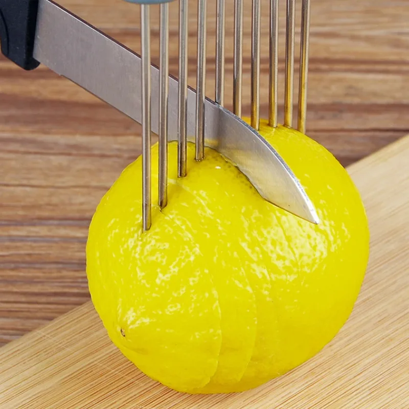 이 1개의 다채로운 색상의 양파 슬라이서로 손쉽게 양파 - Onion Holder Slicer 리뷰 및 가격